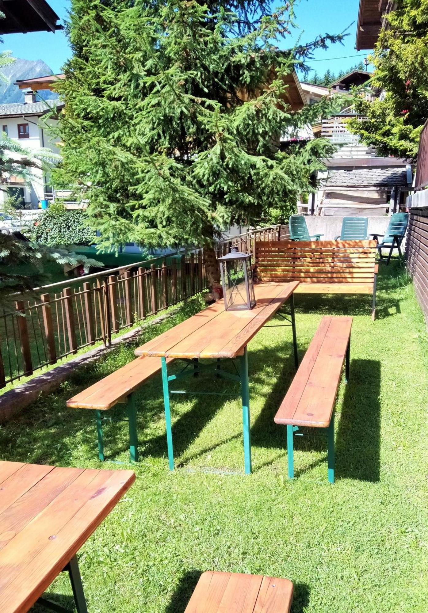 Aparthotel Pinzgau Нойкирхен-ам-Гросфенедигер Экстерьер фото